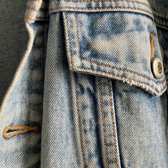 Oversized Jean Jacket - Picture 2 of 3